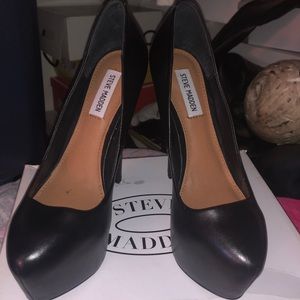 New Dejavu Black Leather